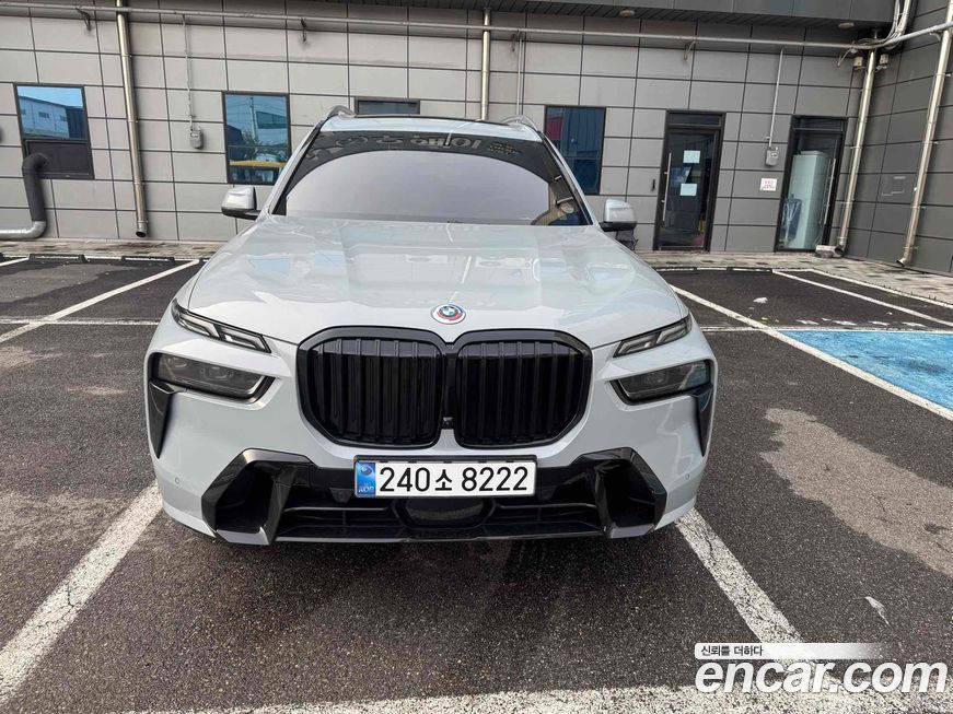 BMW X7 xDrive 40i M Sport 7STR, 2025