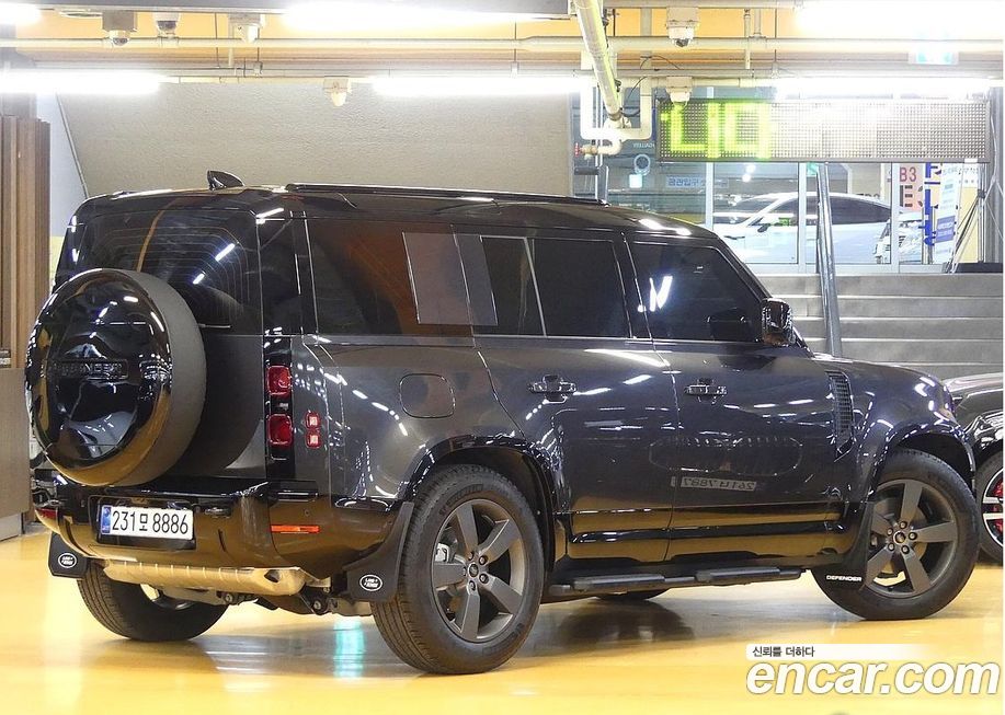 Land Rover Defender 110 P300 X-Dynamic SE, 2025