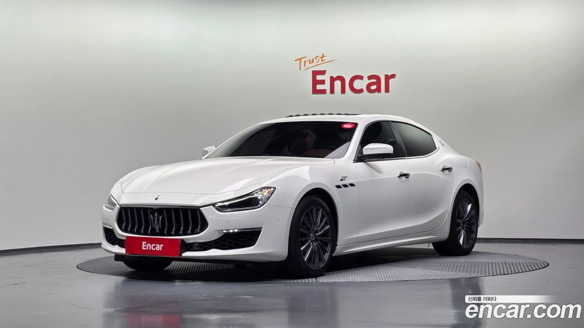 Maserati Ghibli 2.0 GT, 2022