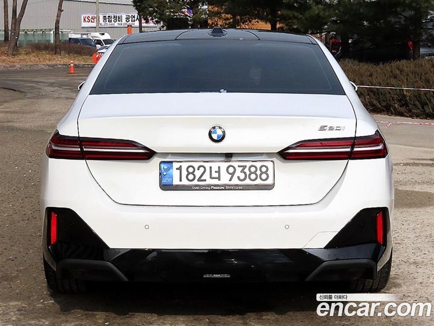 BMW 5-Series 520i M Sport, 2024