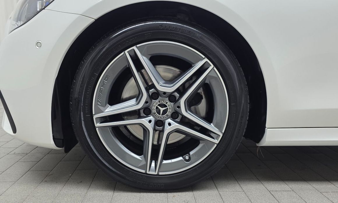 Mercedes-Benz E-Class E250 AMG Line, 2023
