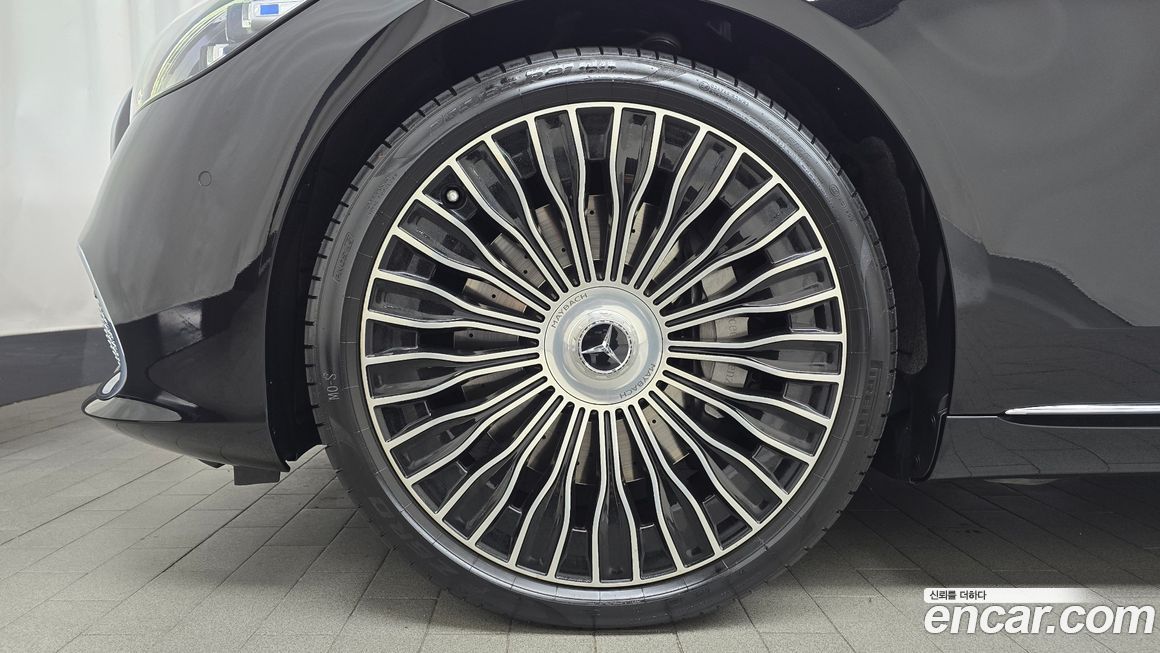 Mercedes-Benz S-Class Maybach S680 4MATIC, 2023
