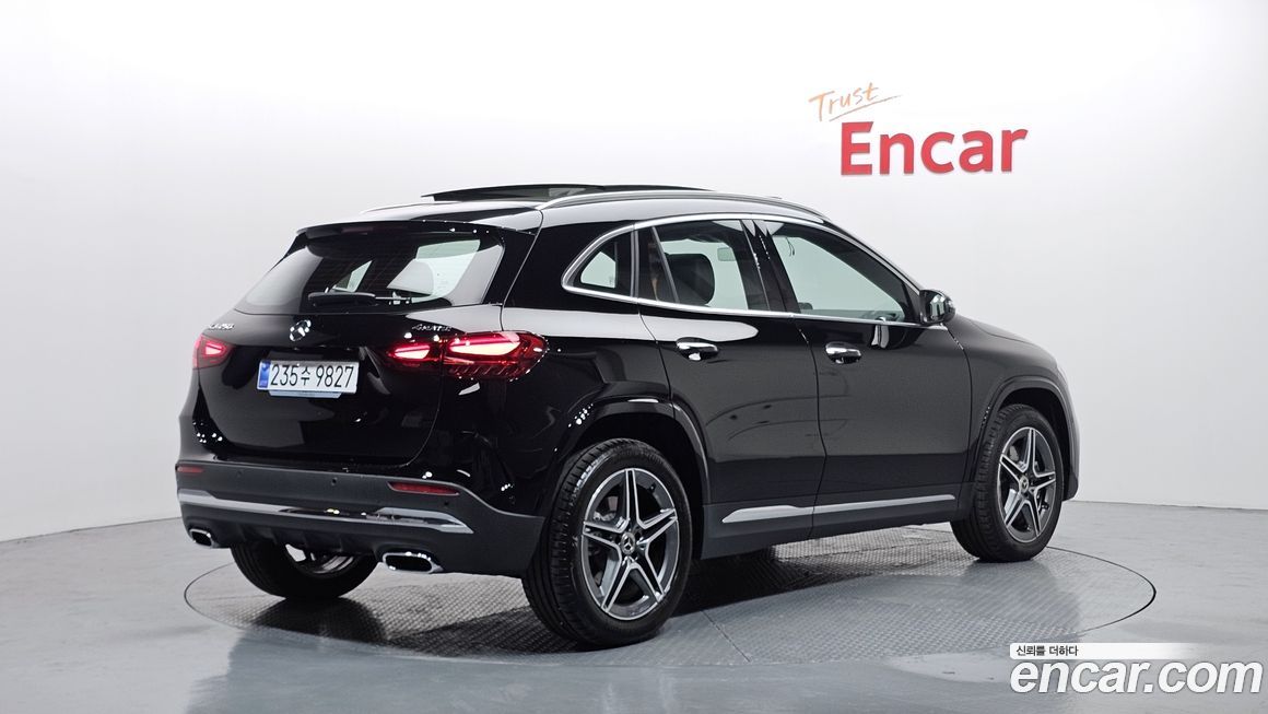 Mercedes-Benz GLA-Class GLA250 4MATIC, 2025