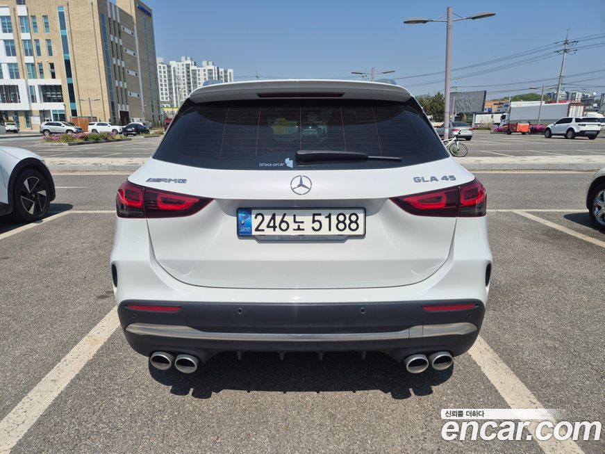Mercedes-Benz GLA-Class GLA45 AMG 4MATIC+, 2021