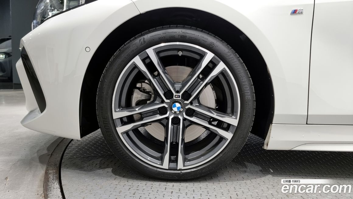 BMW 1-Series 120i M Sports, 2023