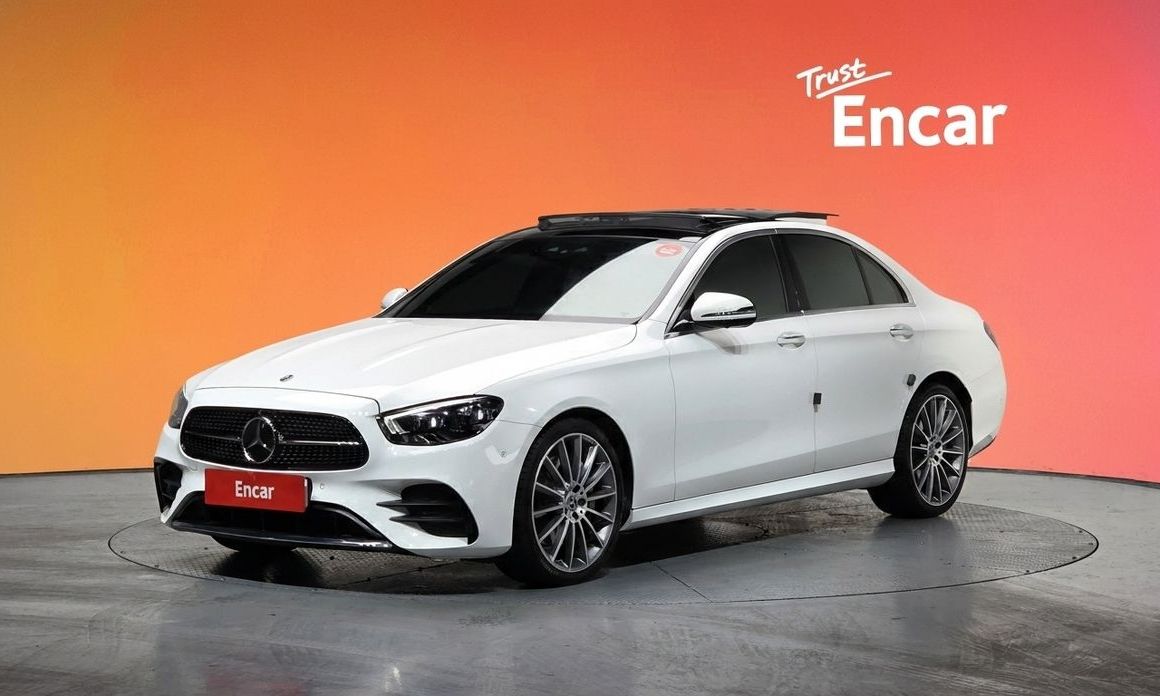 Mercedes-Benz E-Class E350 4MATIC AMG Line, 2022