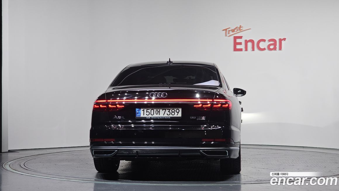 Audi A8 55 TFSI Quattro LWB, 2021