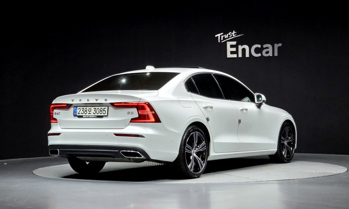 Volvo S60 B5 Inscription, 2022