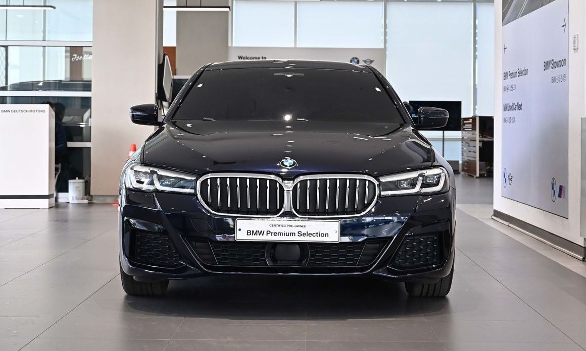 BMW 5-Series 530i xDrive M Sport Package, 2022