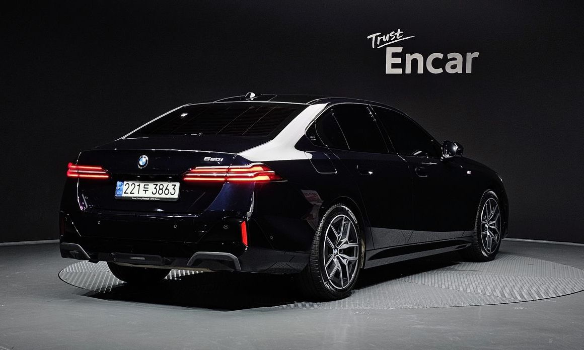 BMW 5-Series 520i M Sport, 2024
