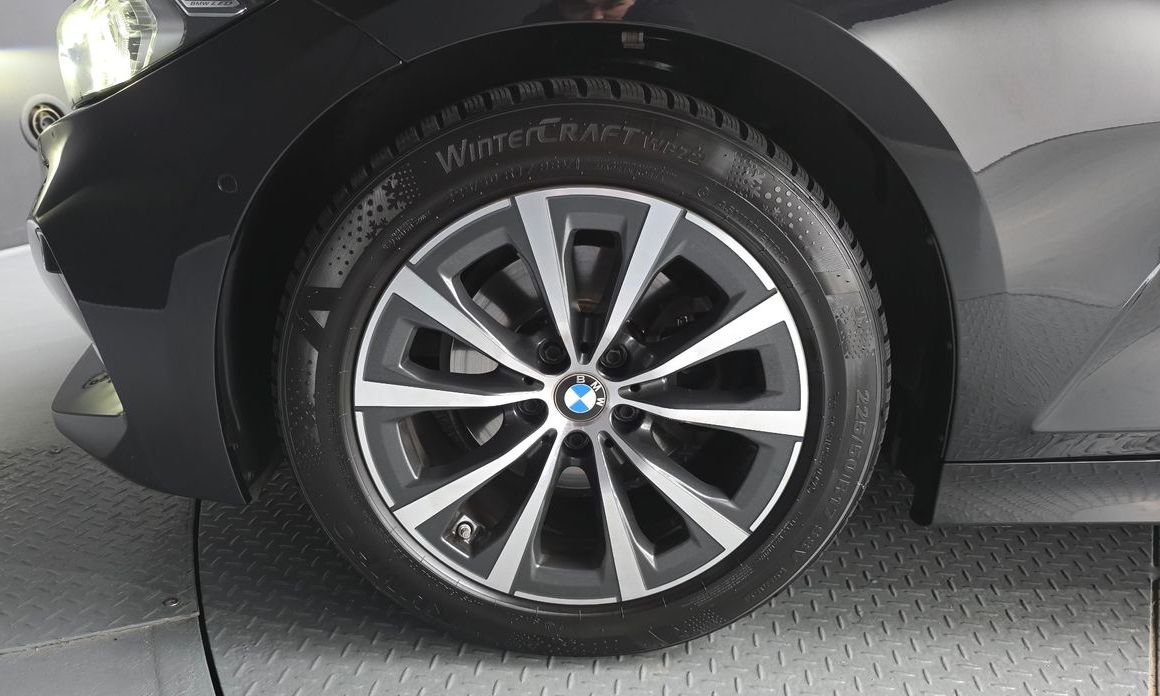 BMW 3-Series 320d, 2023