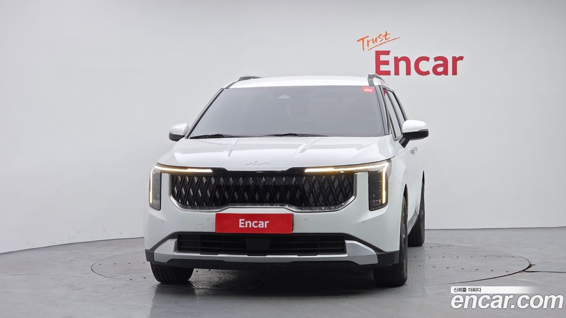 Kia Carnival 9-Seater Prestige, 2024