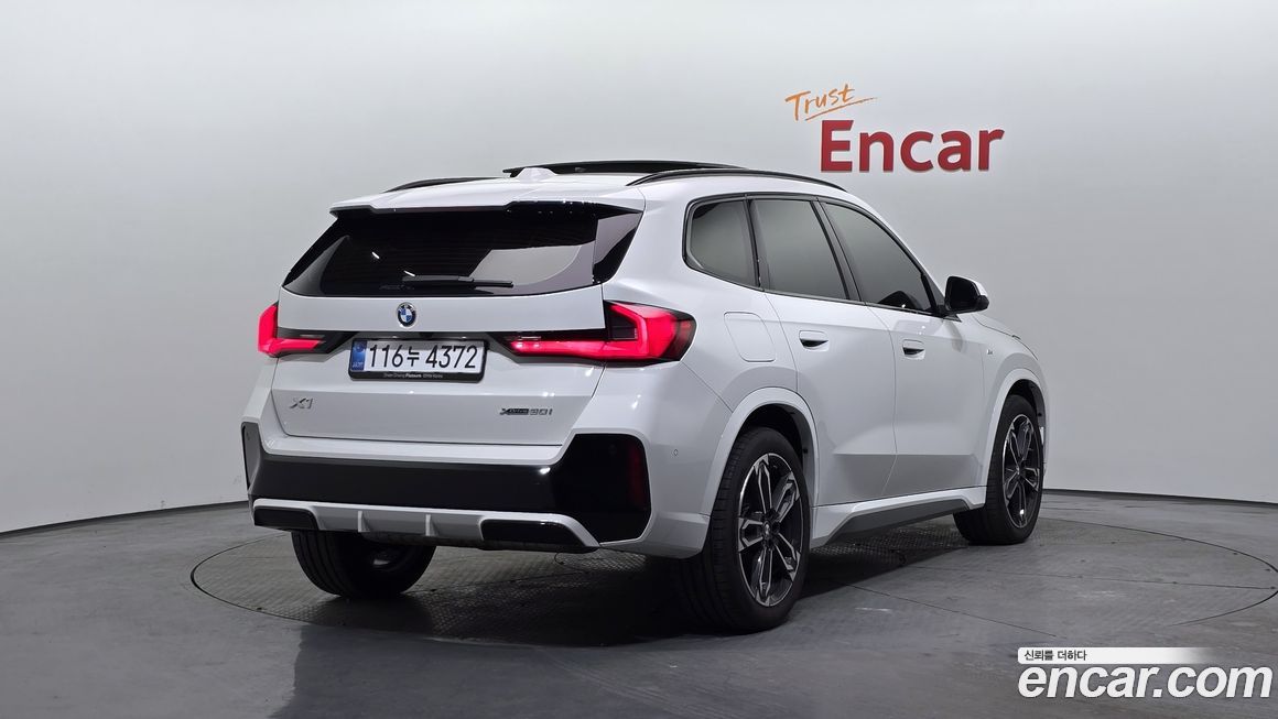 BMW X1 xDrive 20i M Sport, 2025