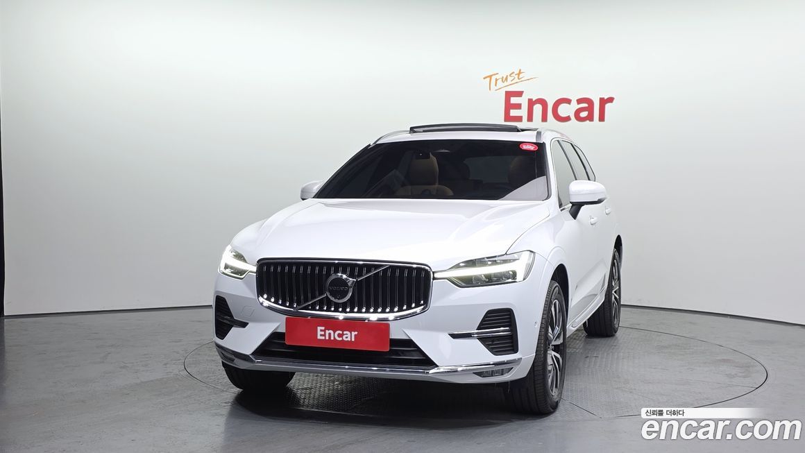 Volvo XC60 B5 Ultra Bright, 2025