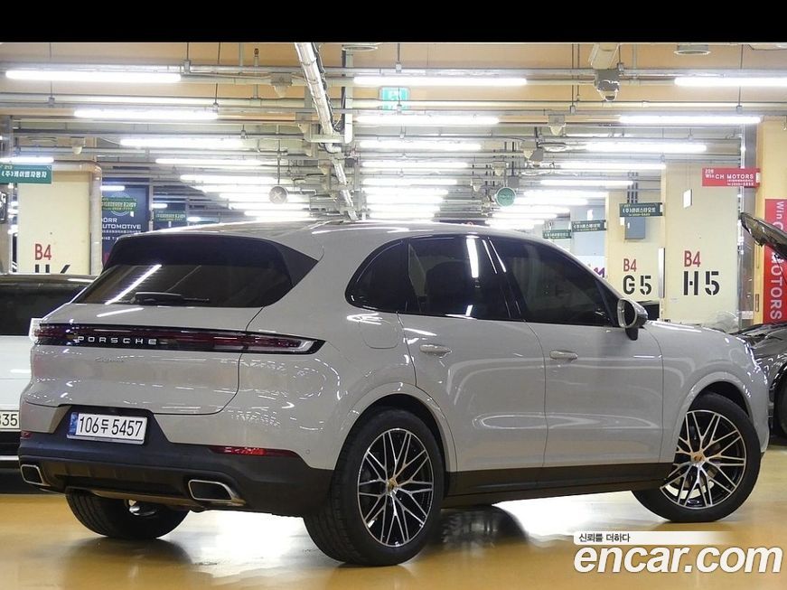 Porsche Cayenne 3.0, 2024