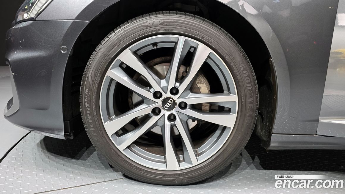 Audi A6 40 TDI Premium, 2022