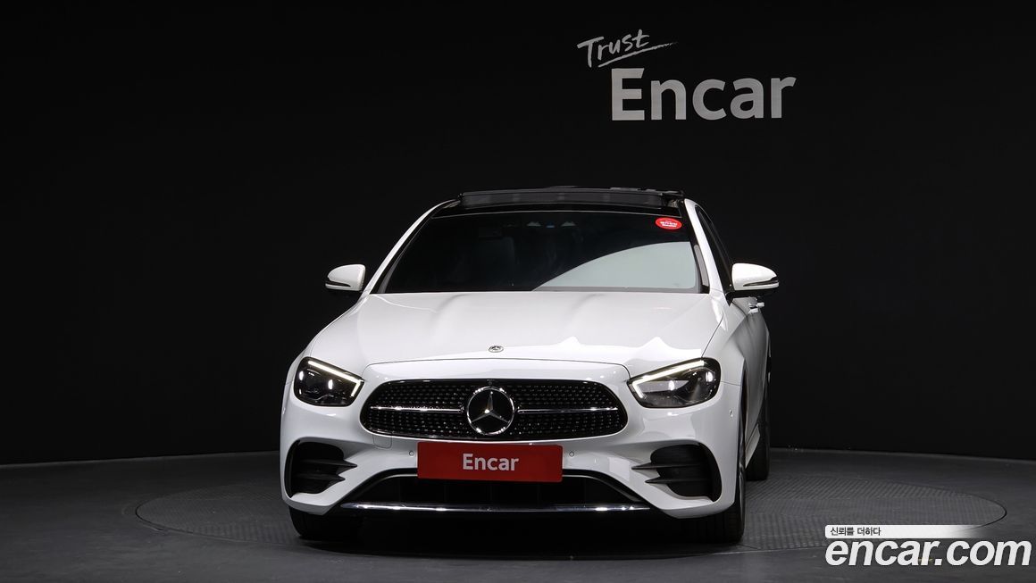 Mercedes-Benz E-Class E350 4MATIC AMG Line, 2022