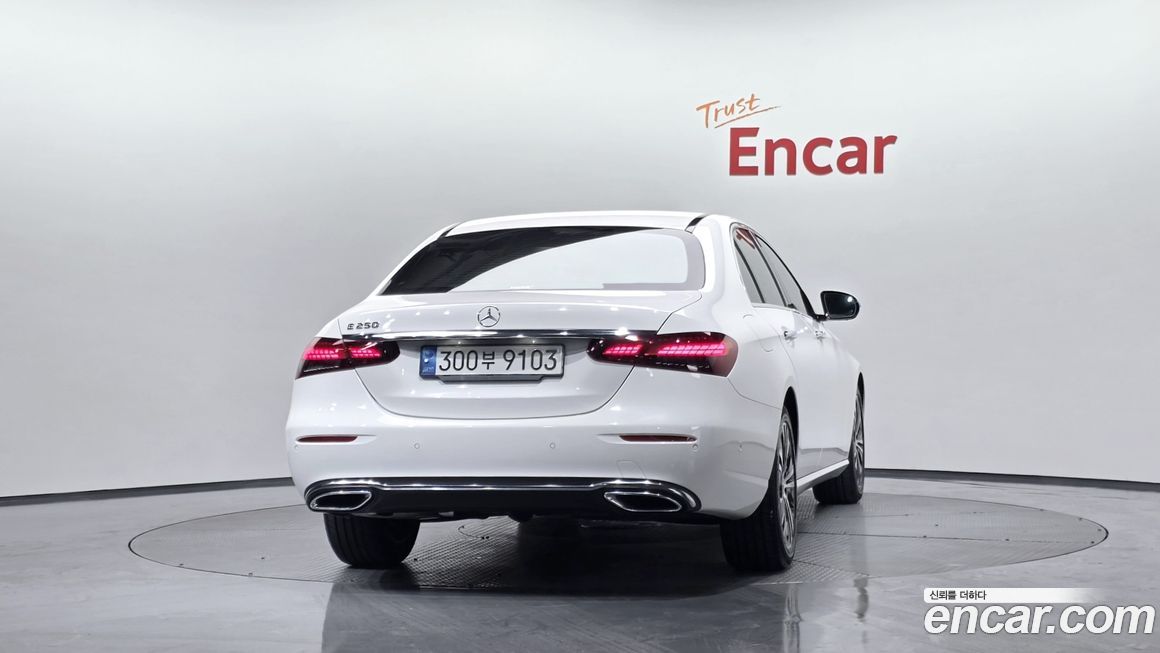 Mercedes-Benz E-Class E250 Avantgarde, 2022