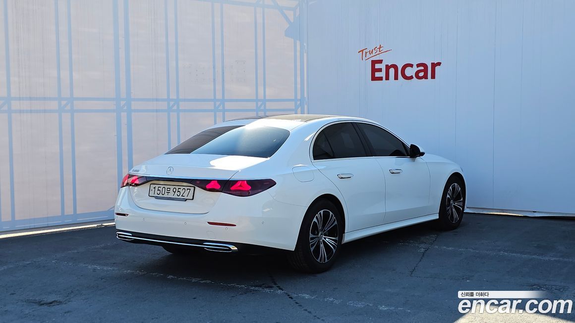 Mercedes-Benz E-Class E200 Avantgarde, 2025