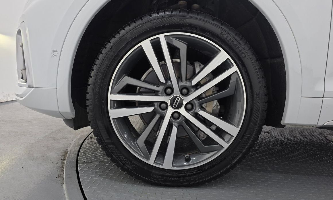 Audi Q5 45 TFSI Quattro Premium, 2022
