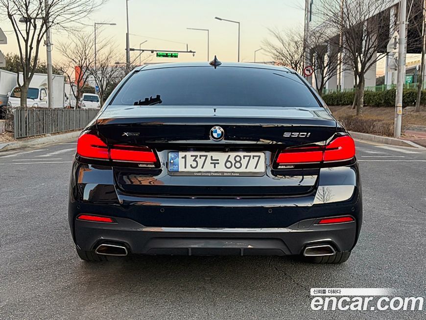 BMW 5-Series 530i xDrive M Sport Package, 2023