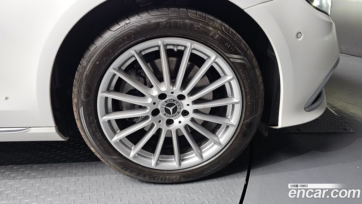 Mercedes-Benz E-Class E250 Exclusive, 2023