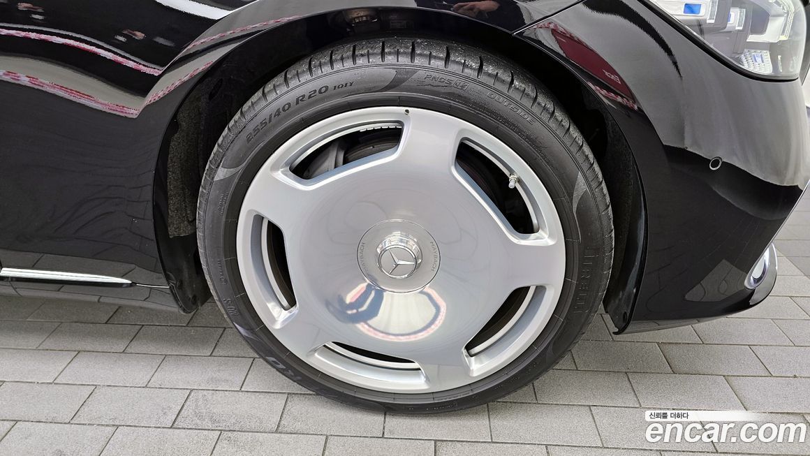 Mercedes-Benz S-Class Maybach S580 4MATIC, 2024