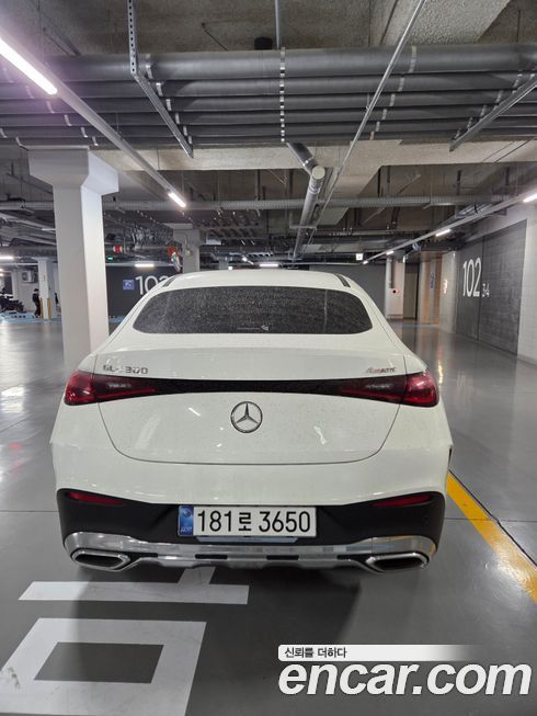 Mercedes-Benz GLC-Class GLC300 4MATIC AMG Line, 2025