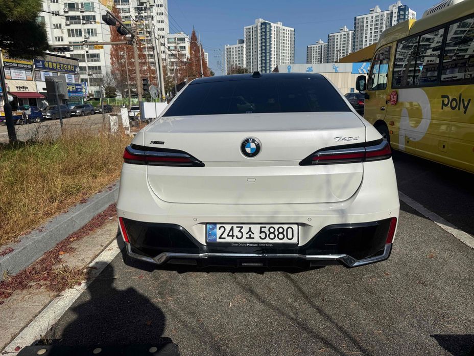 BMW 7-Series 740d xDrive M Sport, 2025