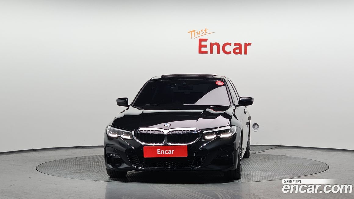 BMW 3-Series 320i M Sport, 2022