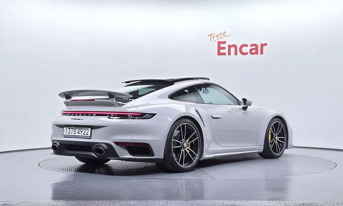 Porsche 911 Turbo S, 2022