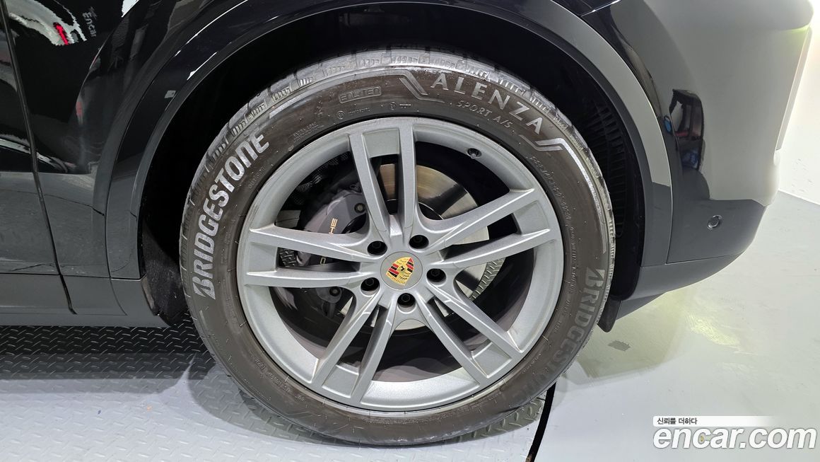 Porsche Cayenne 3.0 Coupe, 2024