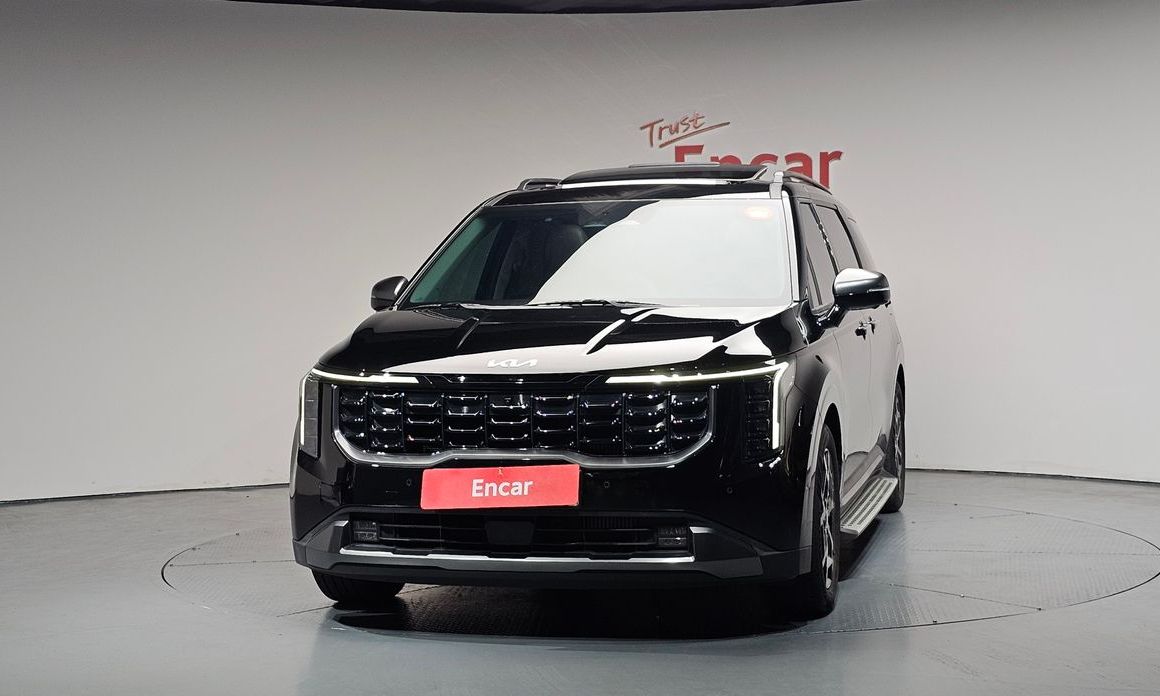 Kia Carnival 9-Seater Gravity, 2024