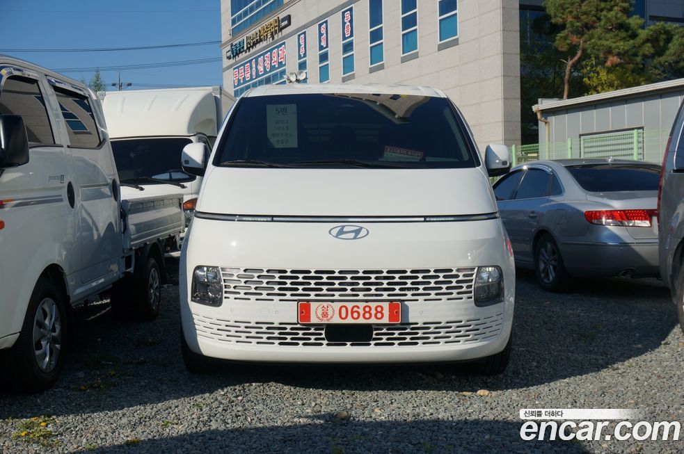 Hyundai Staria Cargo 5-Seater, 2025