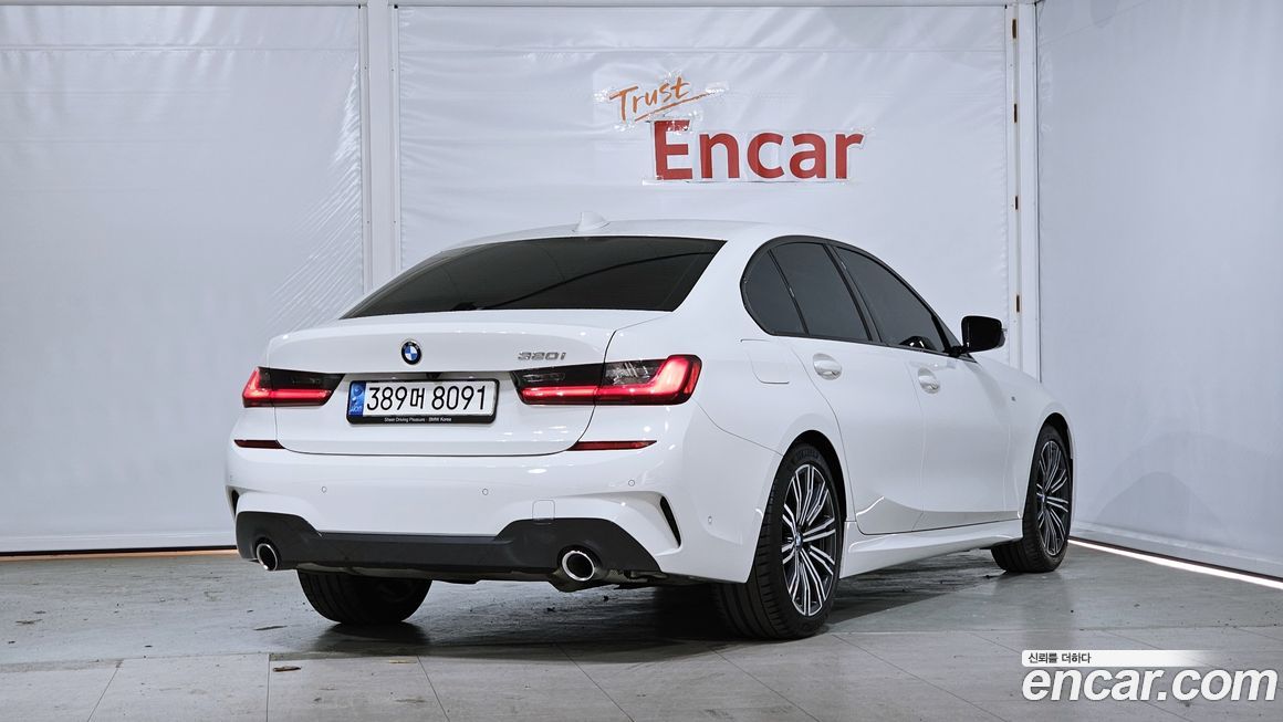 BMW 3-Series 320i M Sport, 2022