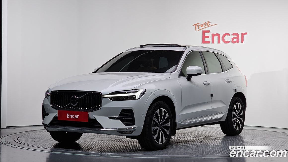 Volvo XC60 B5 Ultimate Bright, 2024