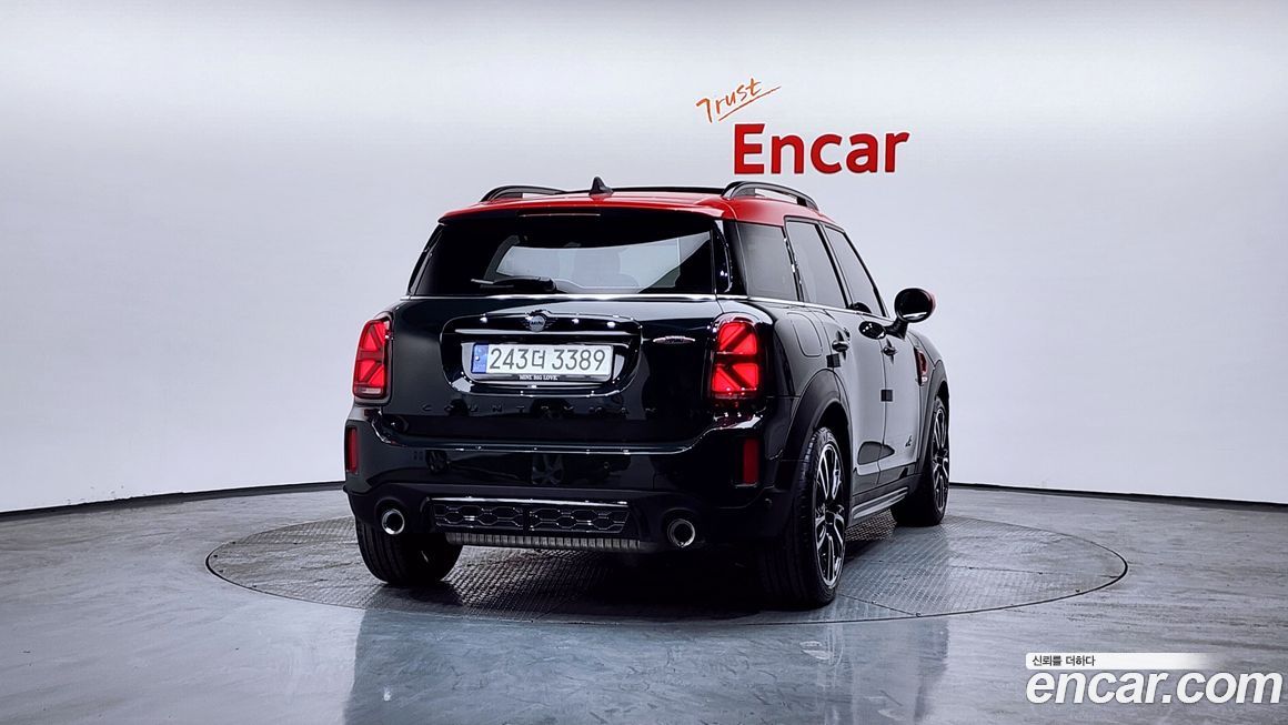 Mini Countryman JCW Launch Pack, 2023