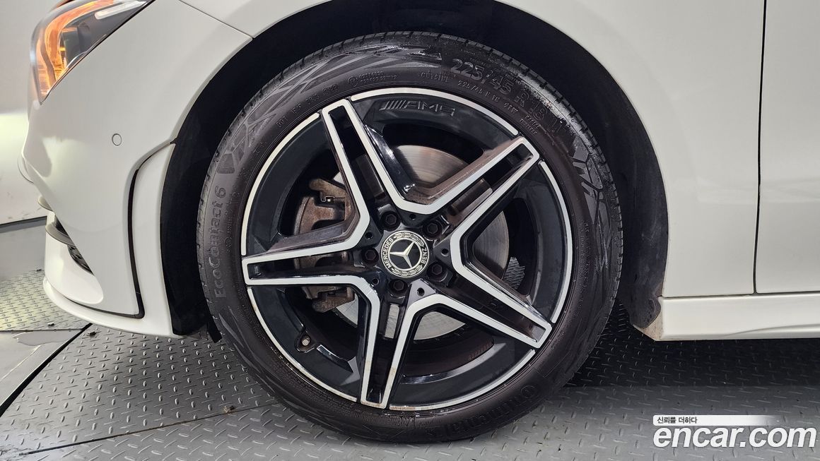 Mercedes-Benz CLA-Class CLA250 4MATIC, 2023