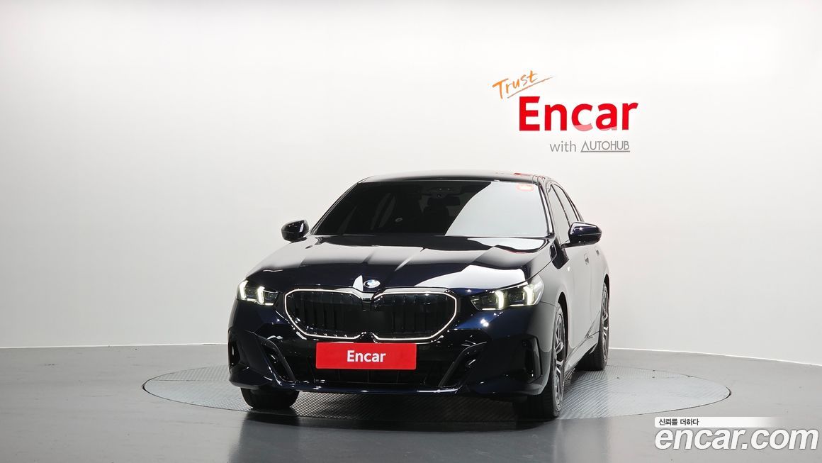 BMW 5-Series 520i M Sport, 2025