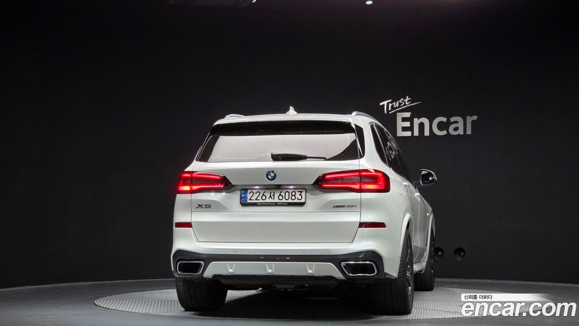 BMW X5 xDrive 40i M Sport, 2022