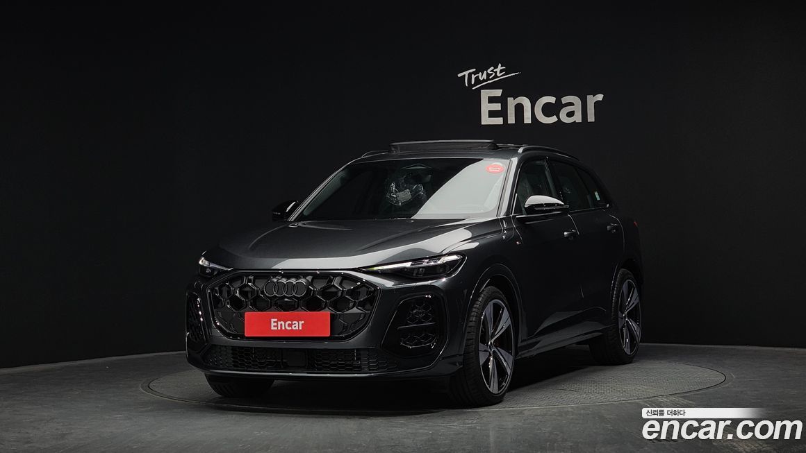 Audi Q5 40 TDI Quattro S Line Black Edition, 2025