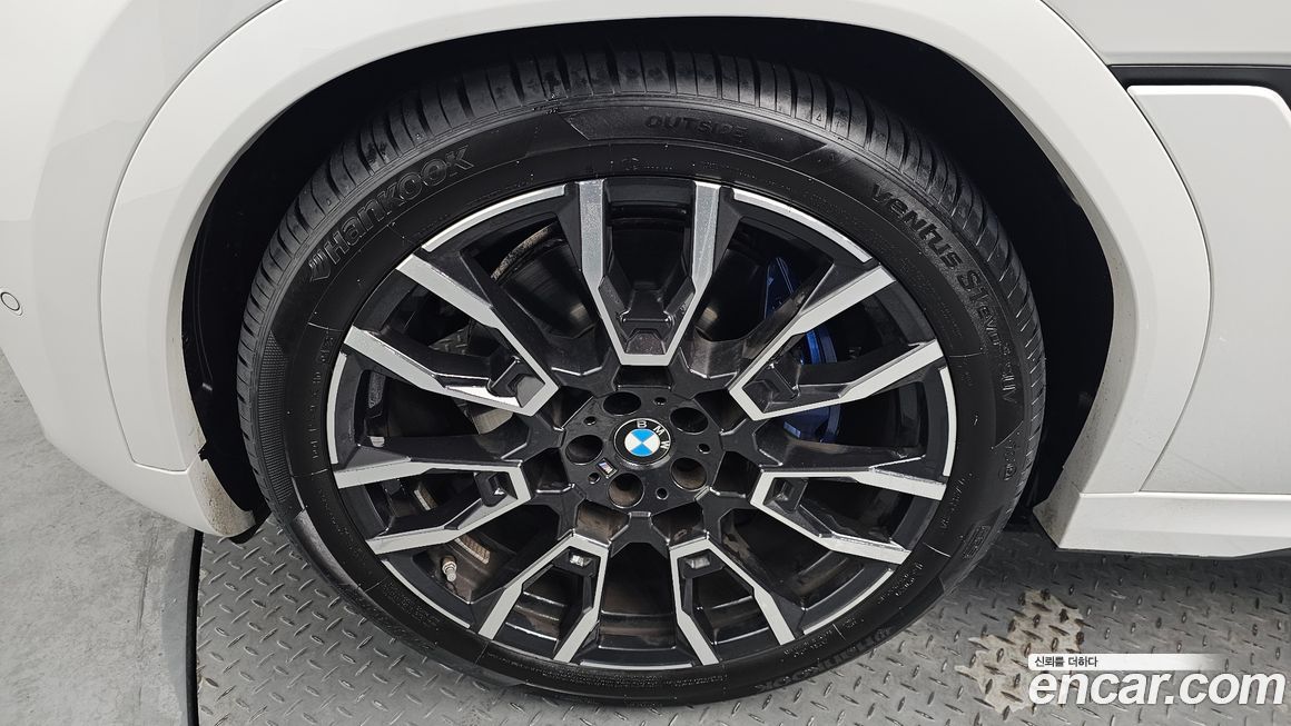 BMW X6 xDrive40i M Sport, 2025