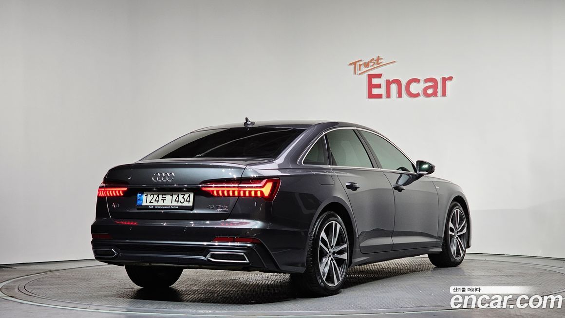 Audi A6 45 TFSI Quattro Premium, 2022