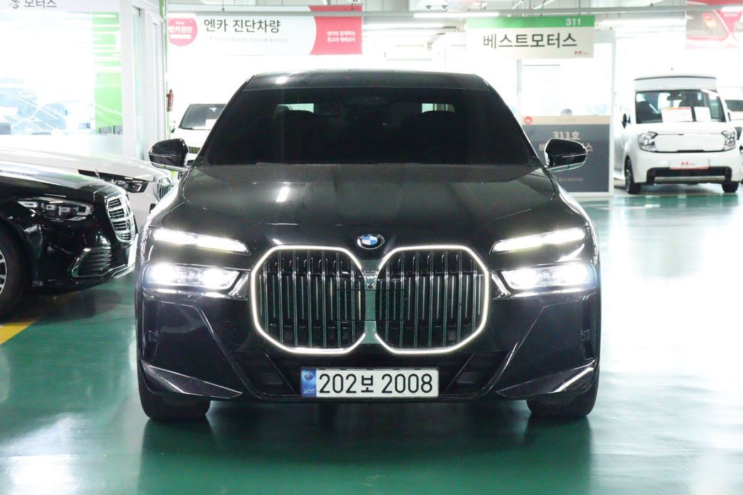 BMW 7-Series 740i sDrive M Sport, 2023