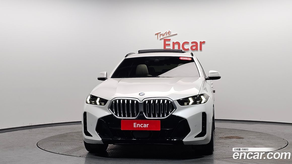 BMW X6 xDrive40i M Sport, 2025