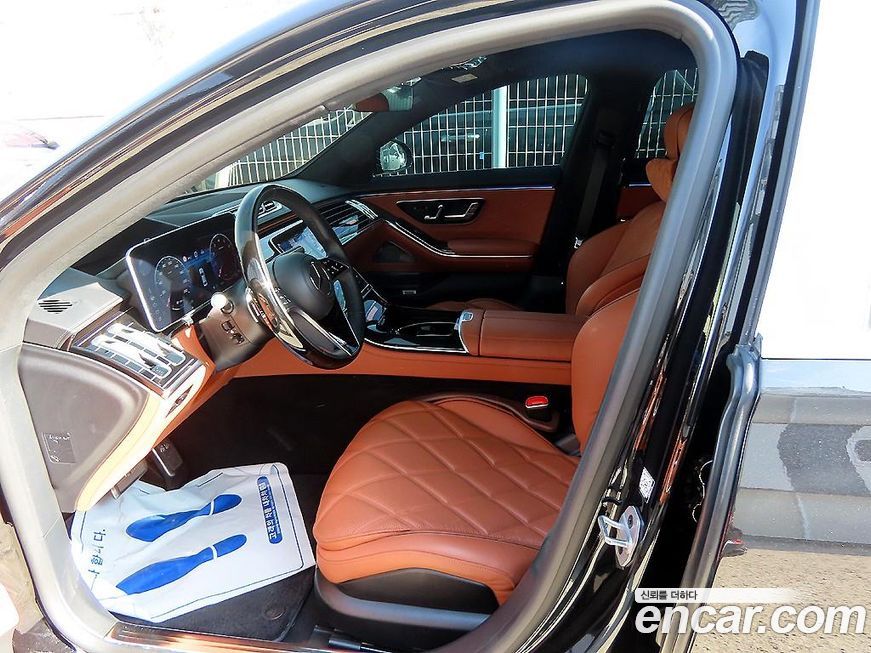 Mercedes-Benz S-Class Maybach S580 4MATIC, 2024