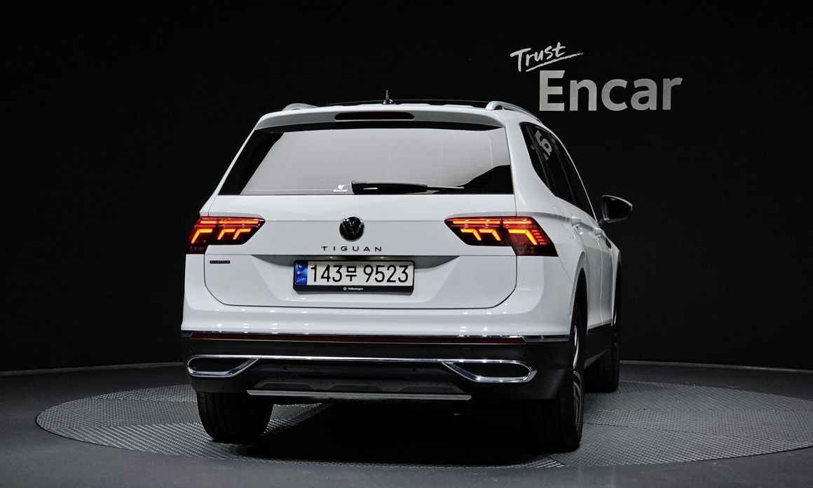 Volkswagen Tiguan 2.0 TSI Prestige, 2023