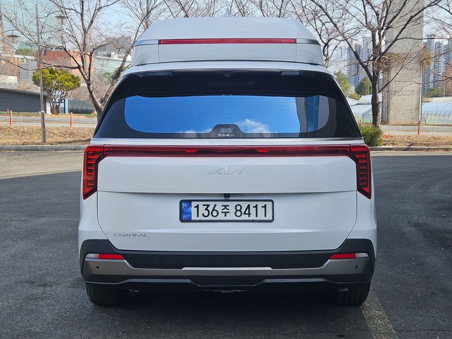Kia Carnival 9-Seater Hi Limousine, 2024
