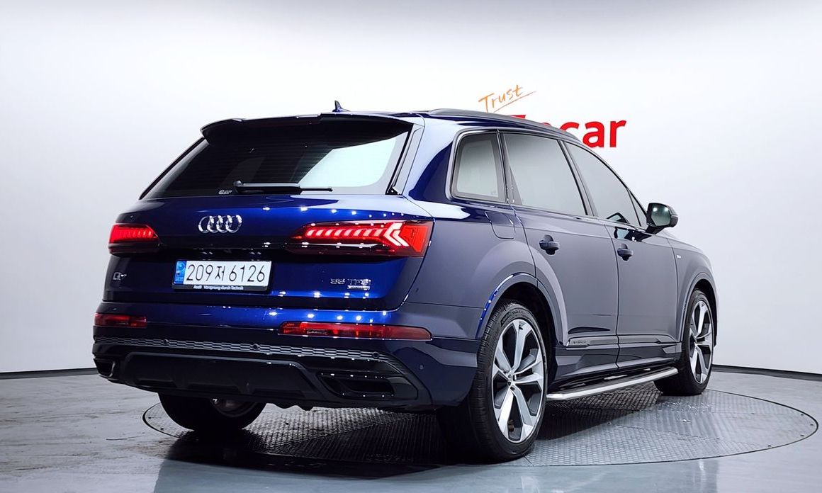 Audi Q7 55 TFSI Quattro Premium, 2022