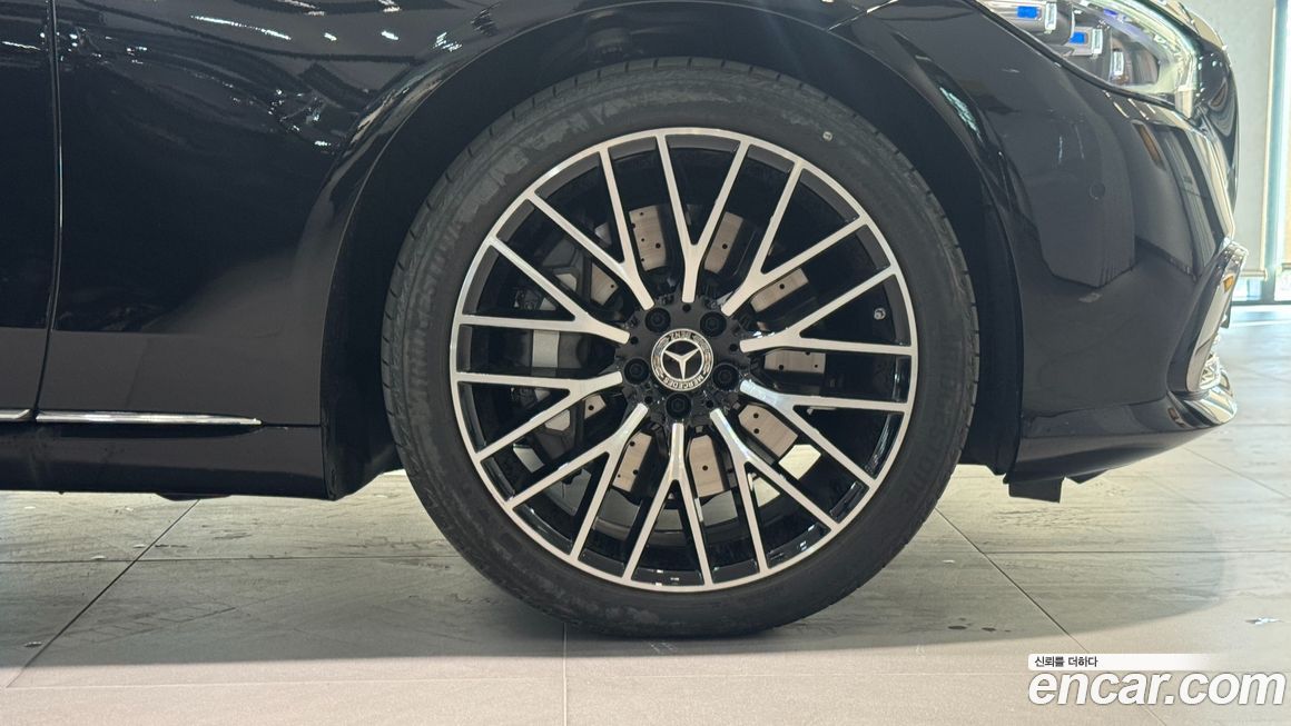 Mercedes-Benz S-Class S580L 4MATIC, 2025